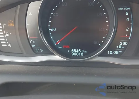 2015 Volvo Xc60 T6 из США, поврежденный, VIN YV449MDK6F2698960